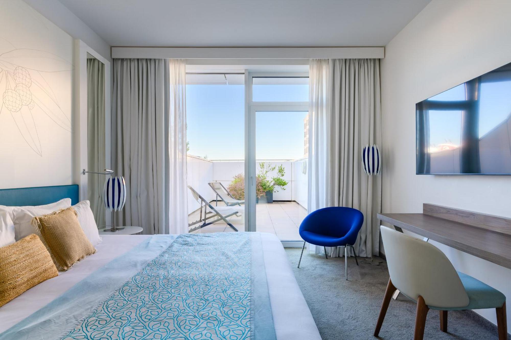 Golden Tulip Euromed 4* Marseilles